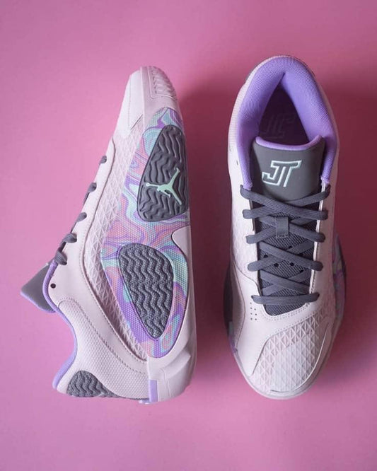 Nike  Jordan Tatum light pink